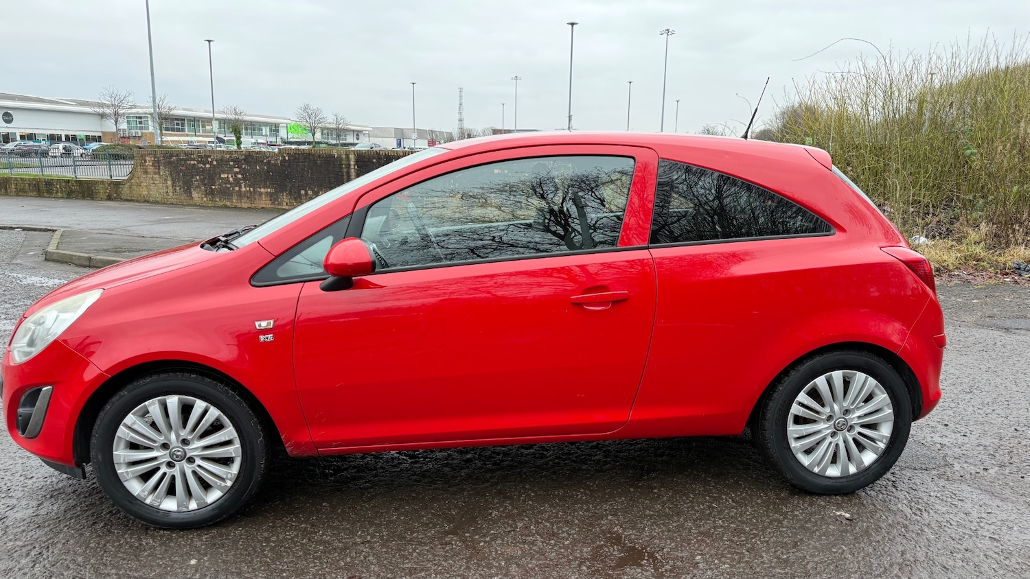 Used Vauxhall Corsa 2011 for sale - 77039163: Photo 8