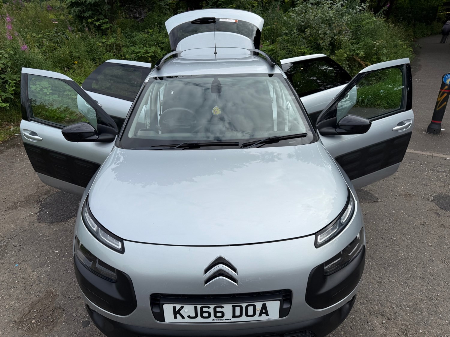 Vehicle 29