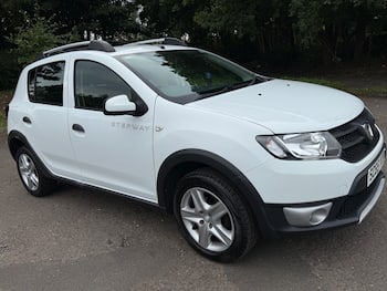 Used Dacia Sandero Stepway 2016 for sale - 79633074: Photo