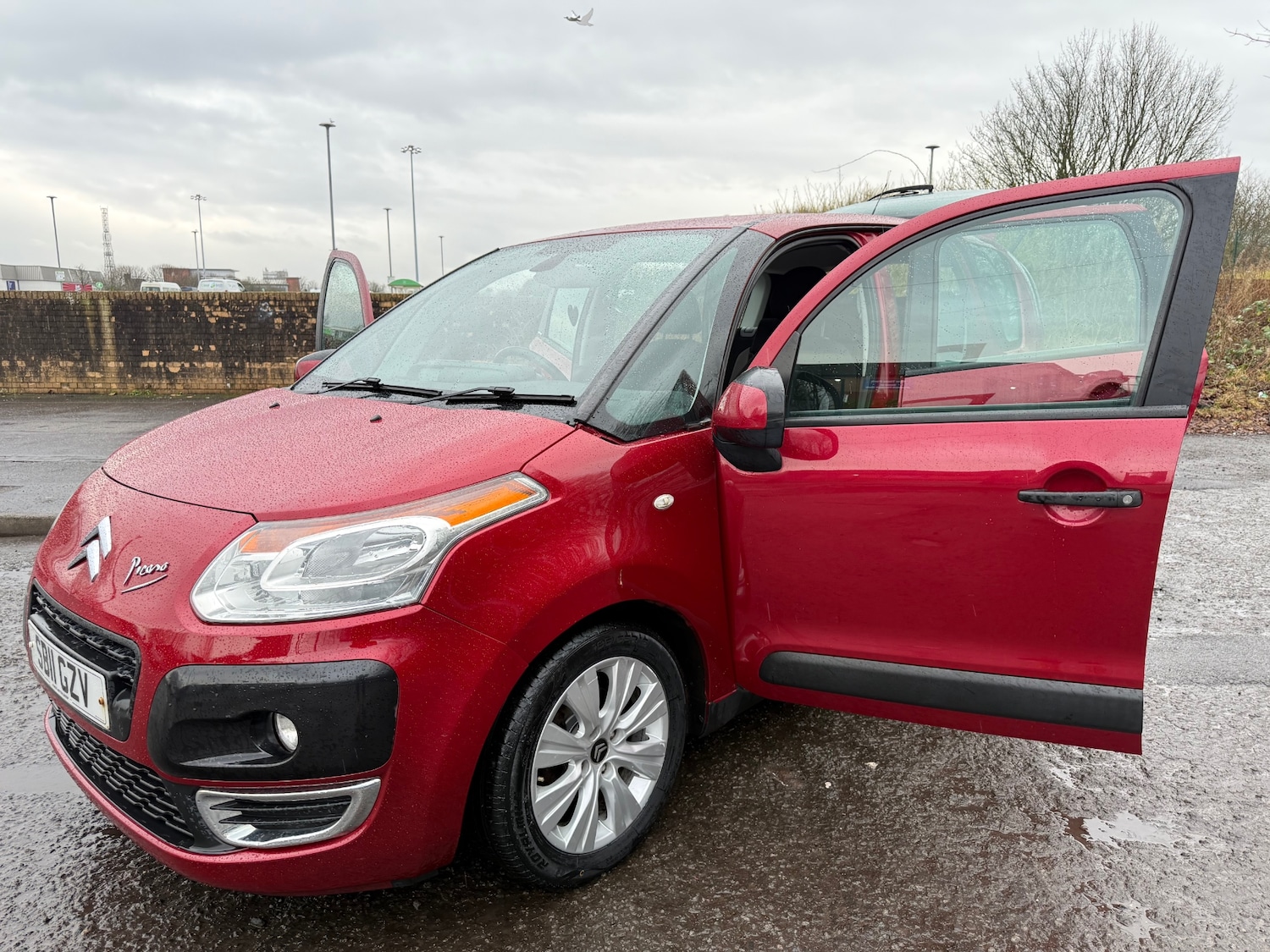 Used Citroen C3 Picasso 2011 for sale - 77483723: Photo 21