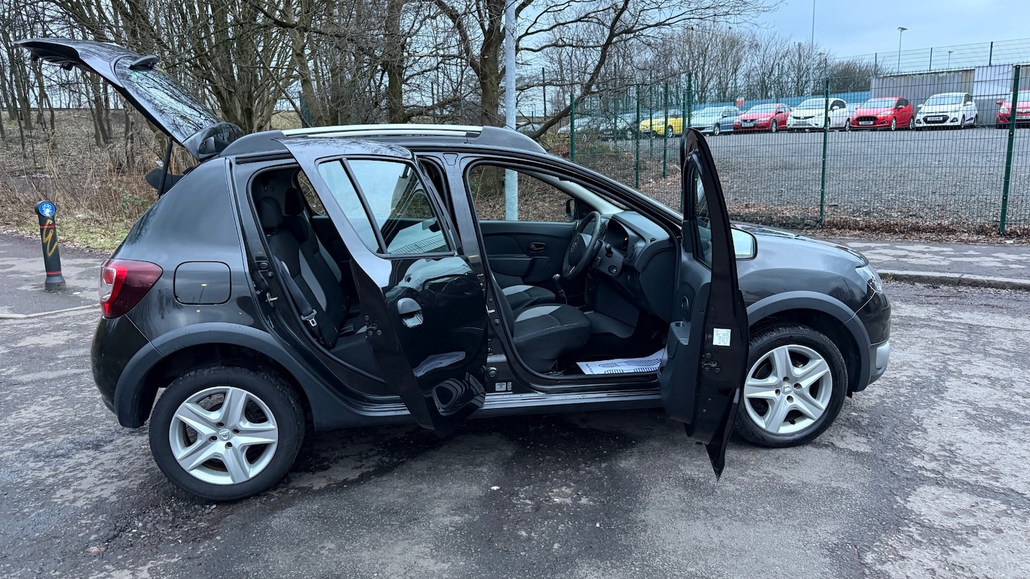 Used Dacia Sandero Stepway 2014 for sale - 77340303: Photo 16