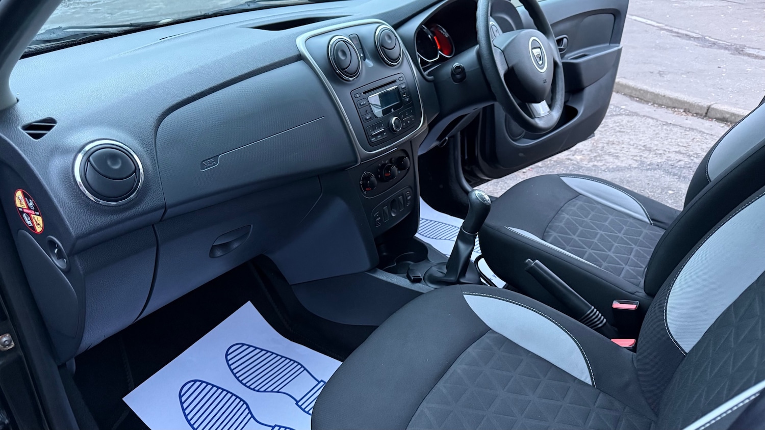 Used Dacia Sandero Stepway 2014 for sale - 77340303: Photo 18