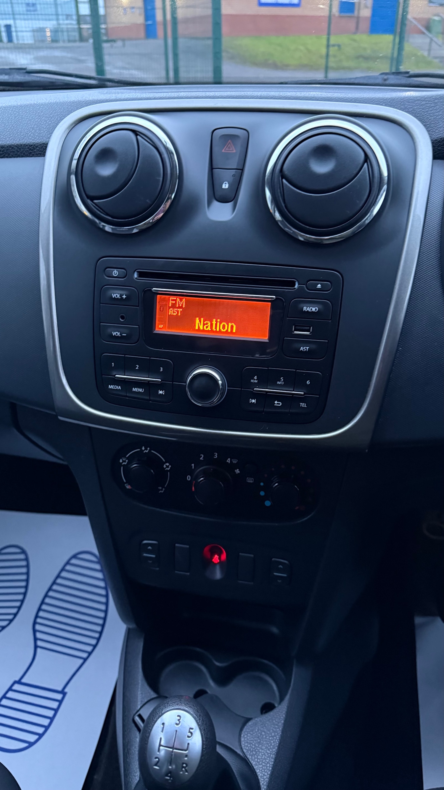 Used Dacia Sandero Stepway 2014 for sale - 77340303: Photo 24