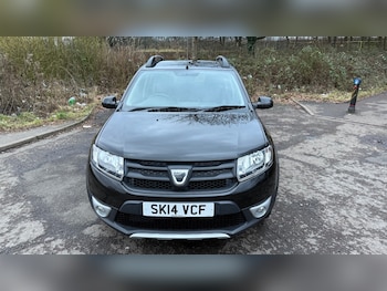 Used Dacia Sandero Stepway 2014 for sale - 77340303: Photo
