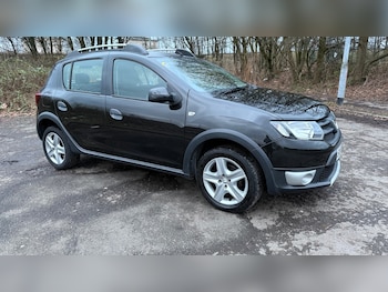 Used Dacia Sandero Stepway 2014 for sale - 77340303: Photo
