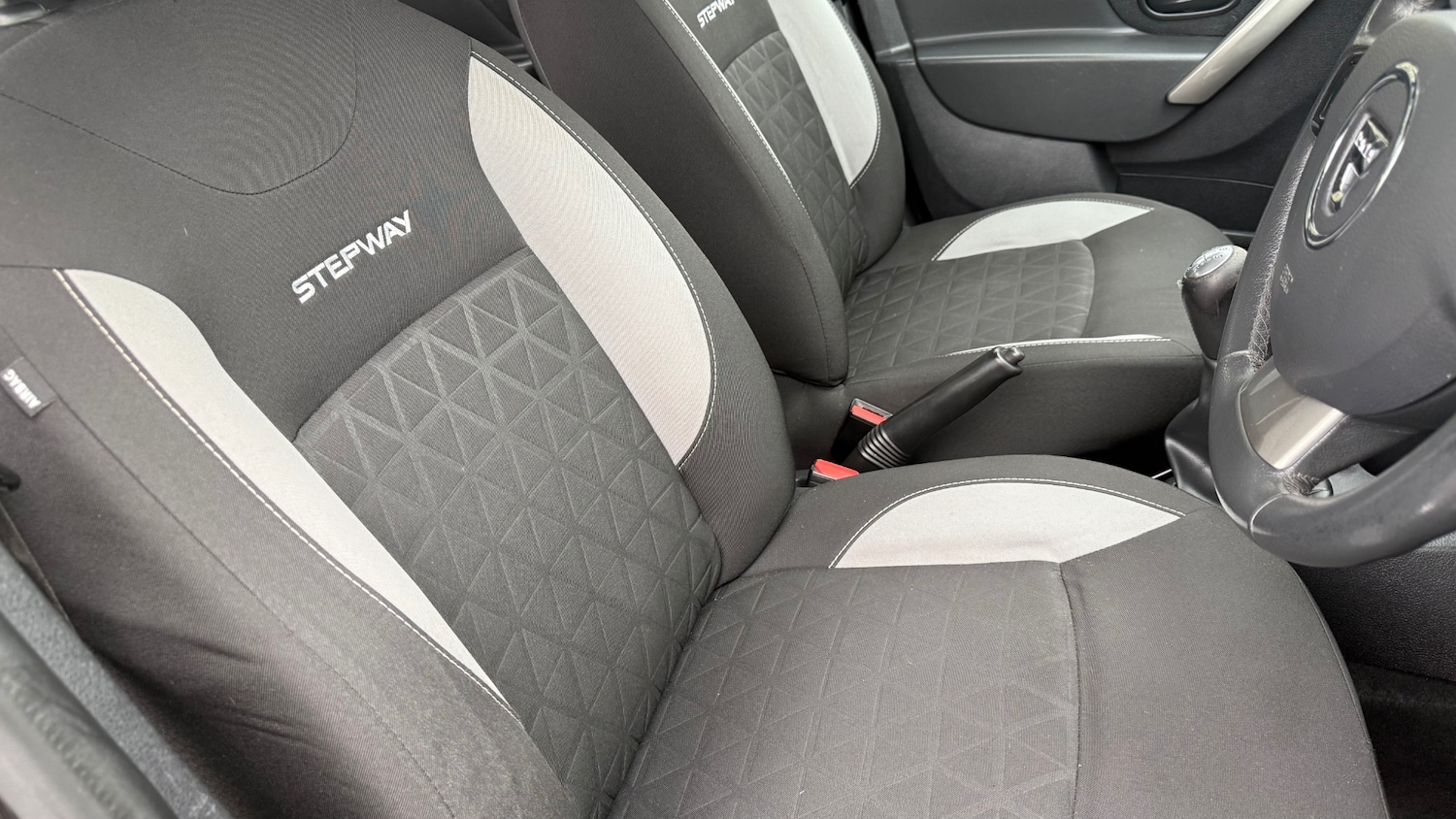 Used Dacia Sandero Stepway 2013 for sale - 77837406: Photo 14