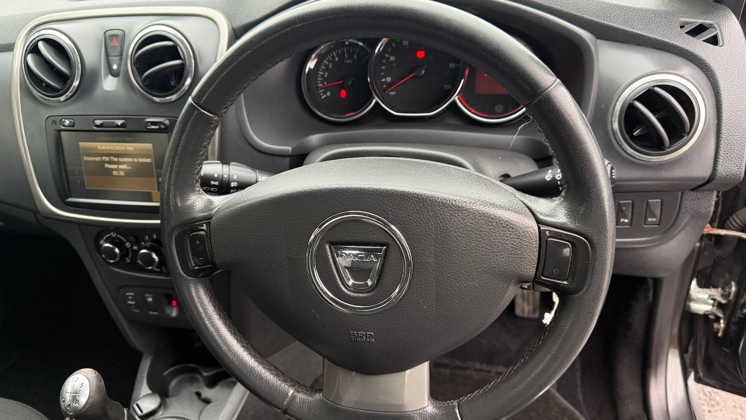 Used Dacia Sandero Stepway 2013 for sale - 77837406: Photo 26