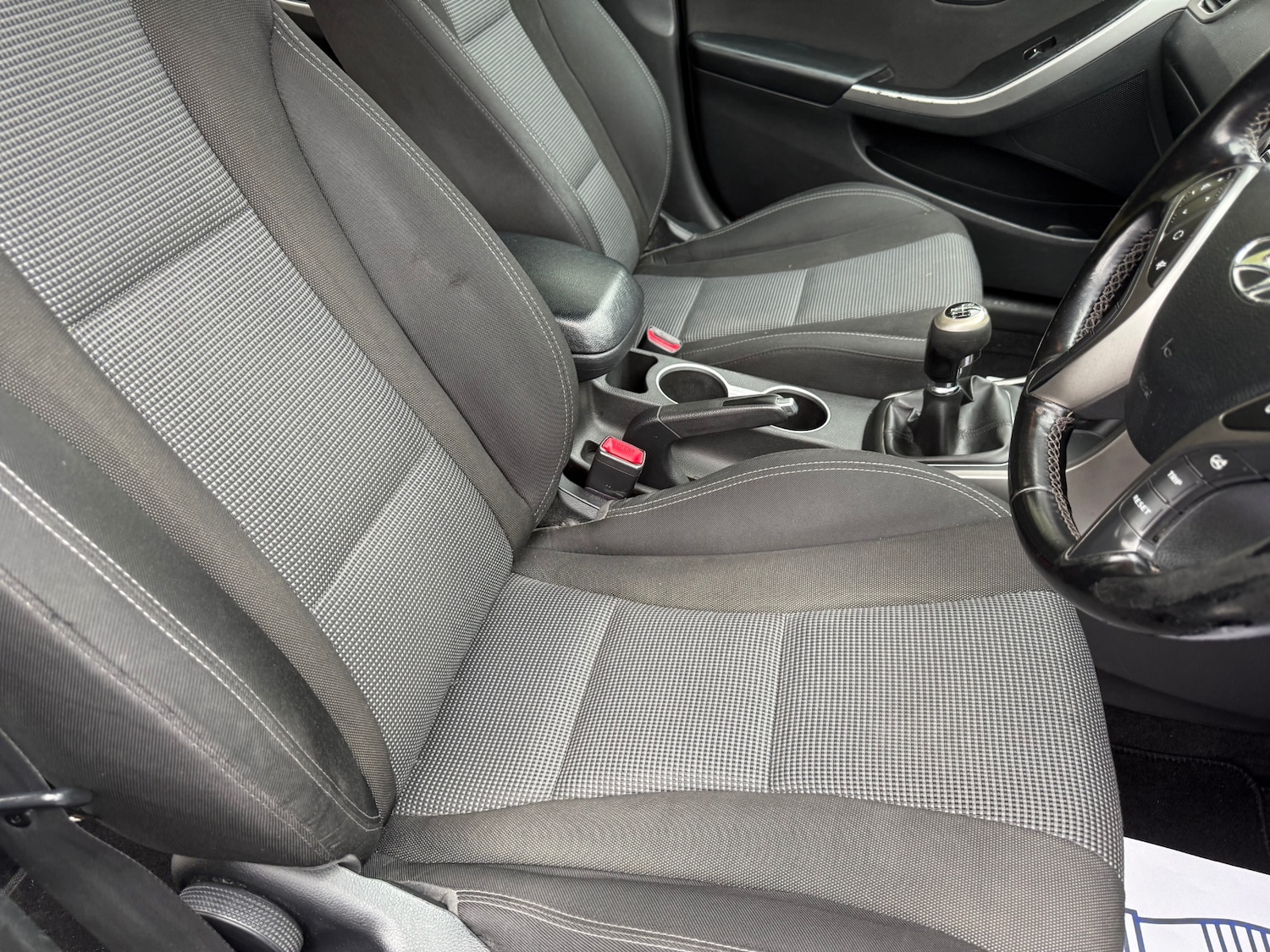 Used Hyundai i30 2013 for sale - 76336048: Photo 15