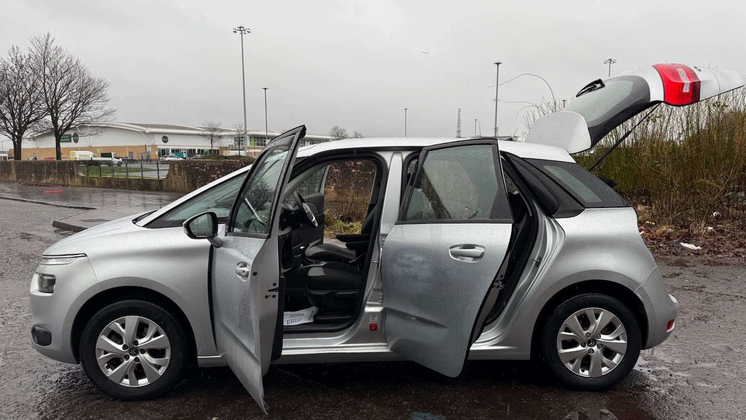 Used Citroen C4 Picasso 2013 for sale - 77340293: Photo 21