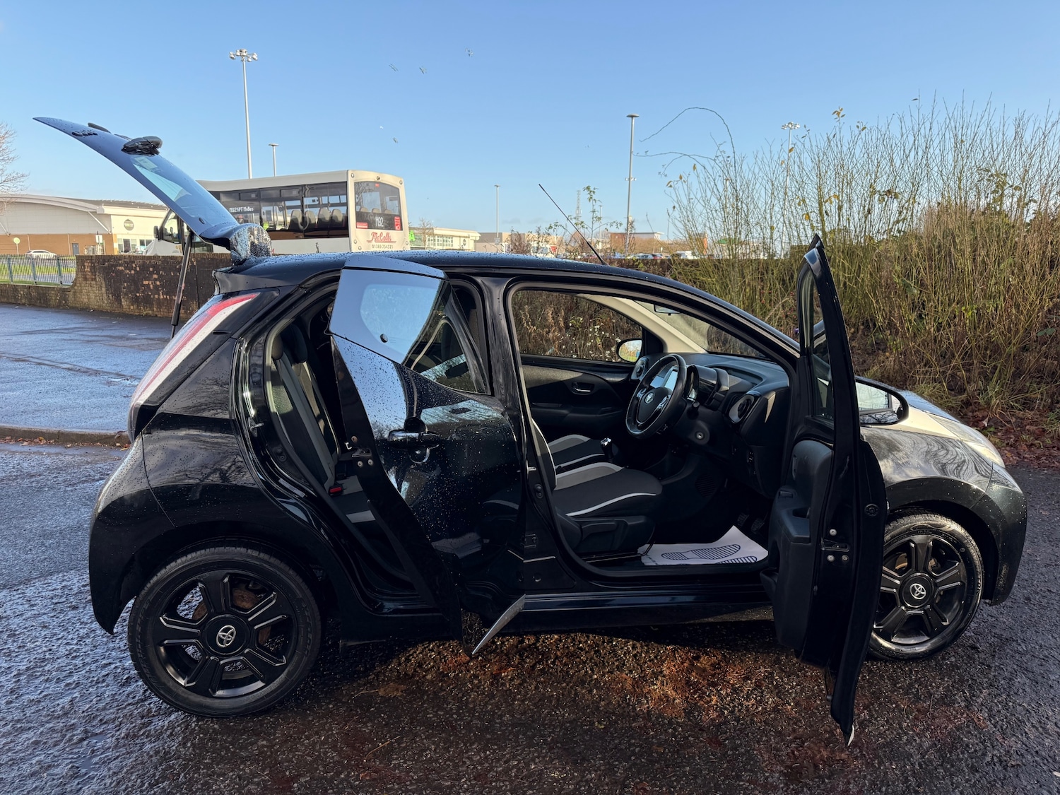 Used Toyota AYGO 2015 for sale - 76786956: Photo 15