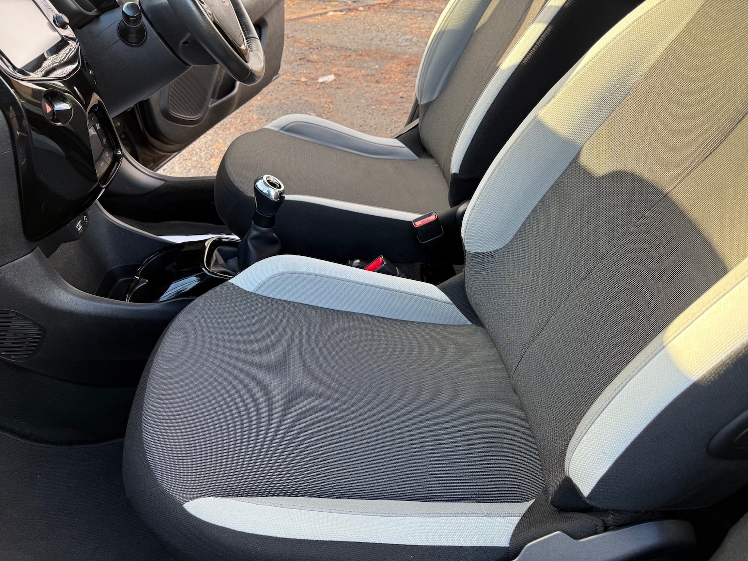 Used Toyota AYGO 2015 for sale - 76786956: Photo 16