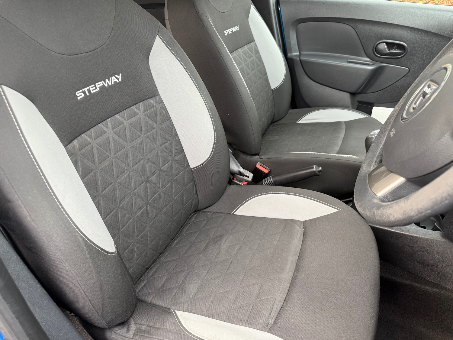 Used Dacia Sandero Stepway 2014 for sale - 76786955: Photo 17