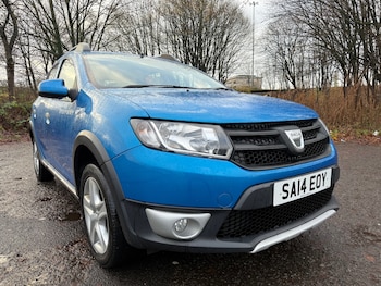 Used Dacia Sandero Stepway 2014 for sale - 76786955: Photo