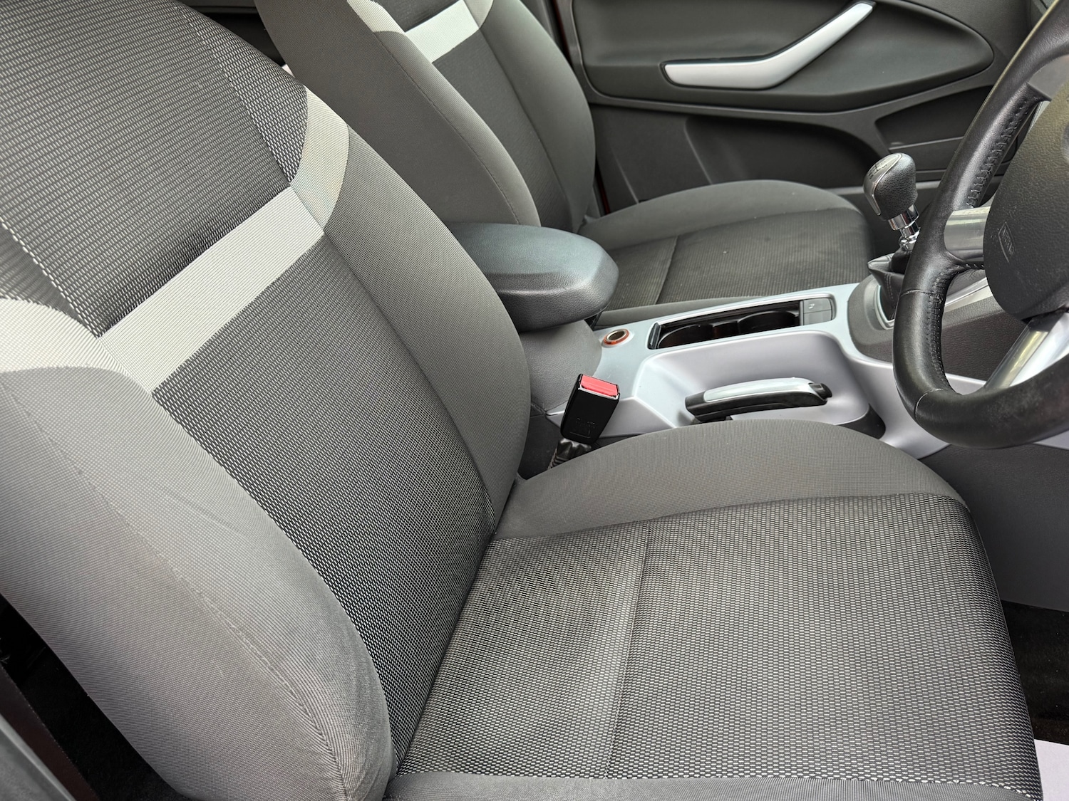 Used Ford Kuga 2011 for sale - 77412571: Photo 16