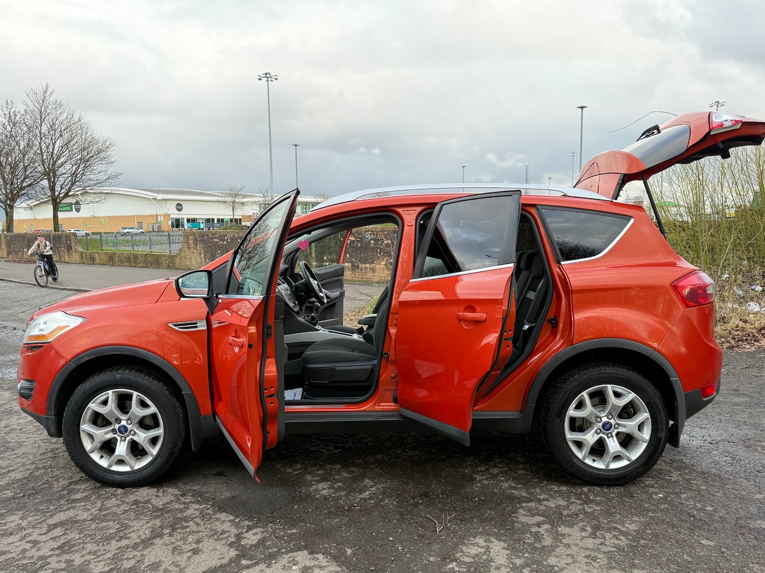 Used Ford Kuga 2011 for sale - 77412571: Photo 22