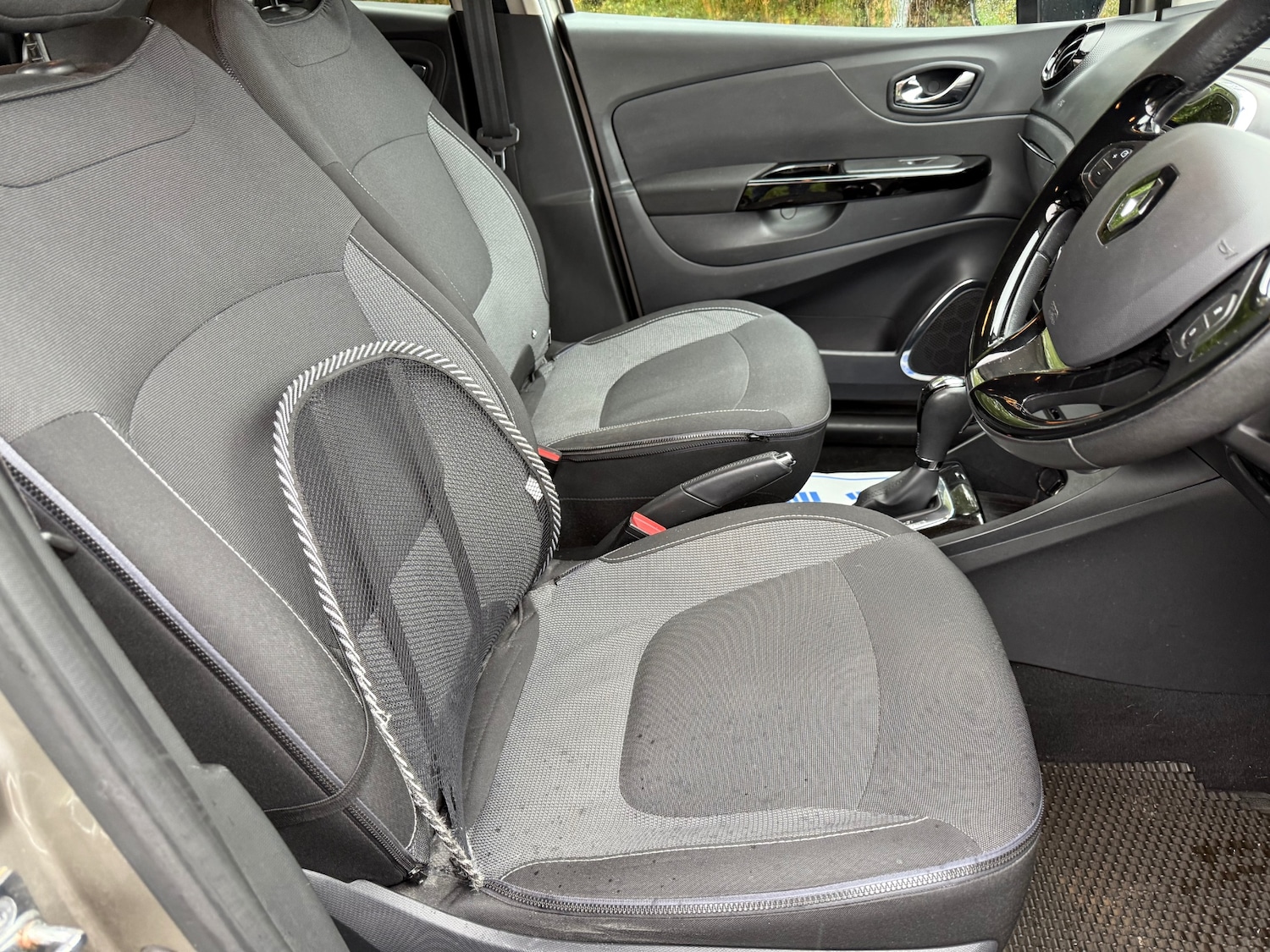 Used Renault Captur 2015 for sale - 76151065: Photo 14