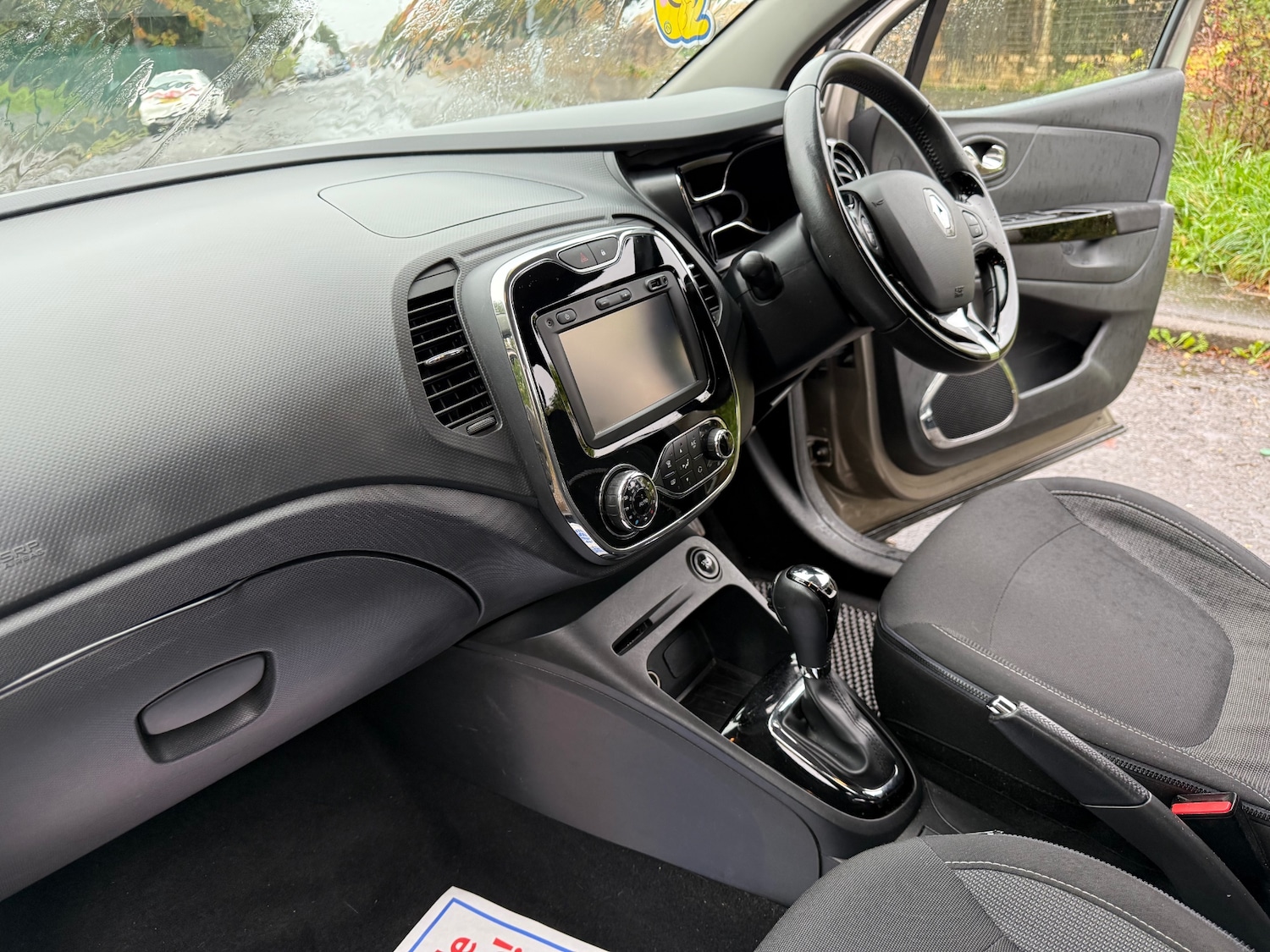 Used Renault Captur 2015 for sale - 76151065: Photo 18