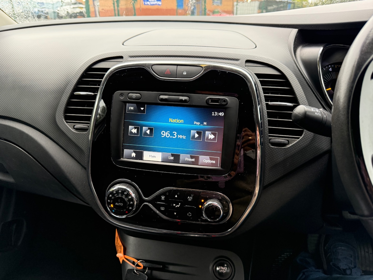 Used Renault Captur 2015 for sale - 76151065: Photo 23