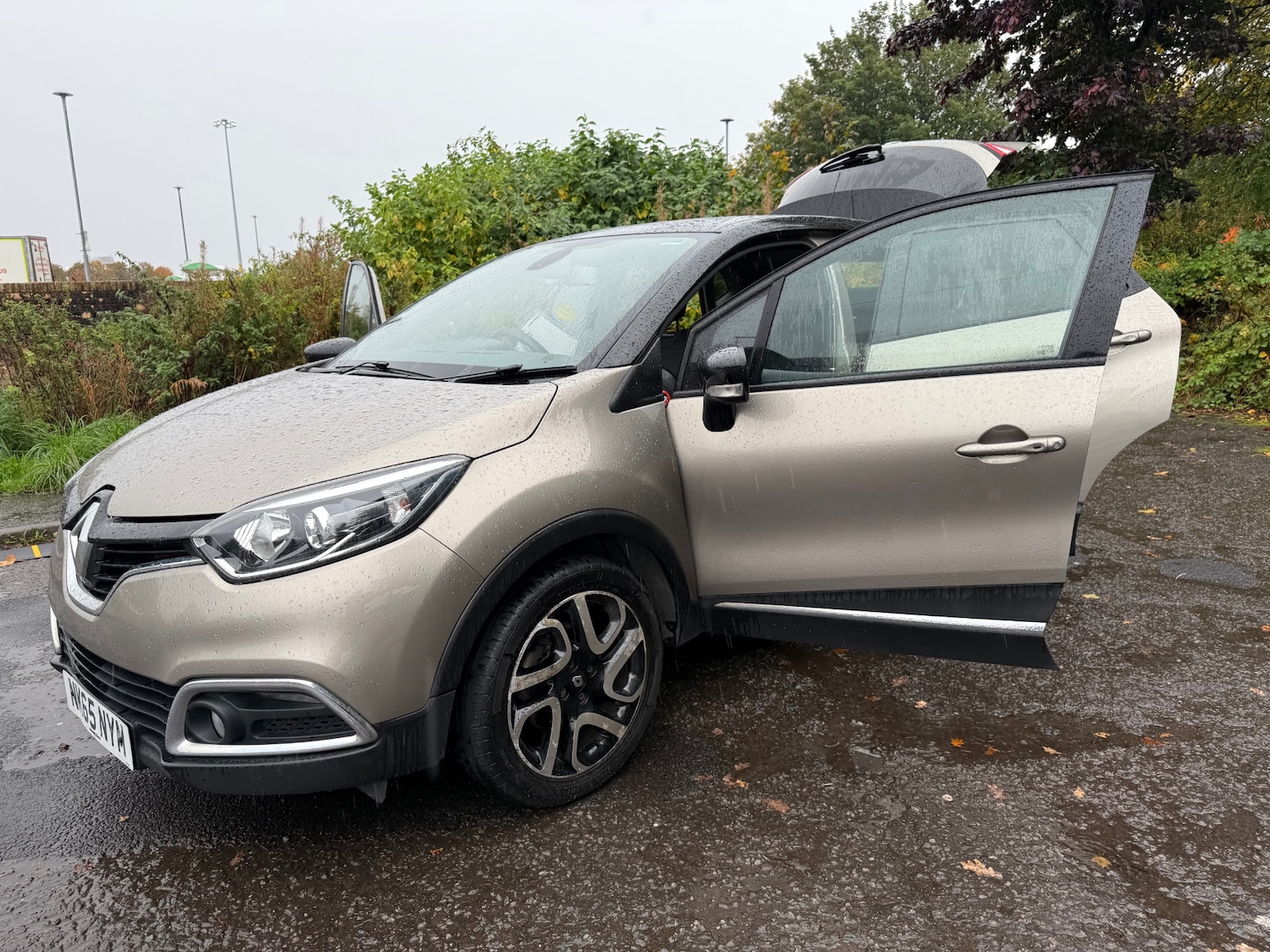 Used Renault Captur 2015 for sale - 76151065: Photo 25