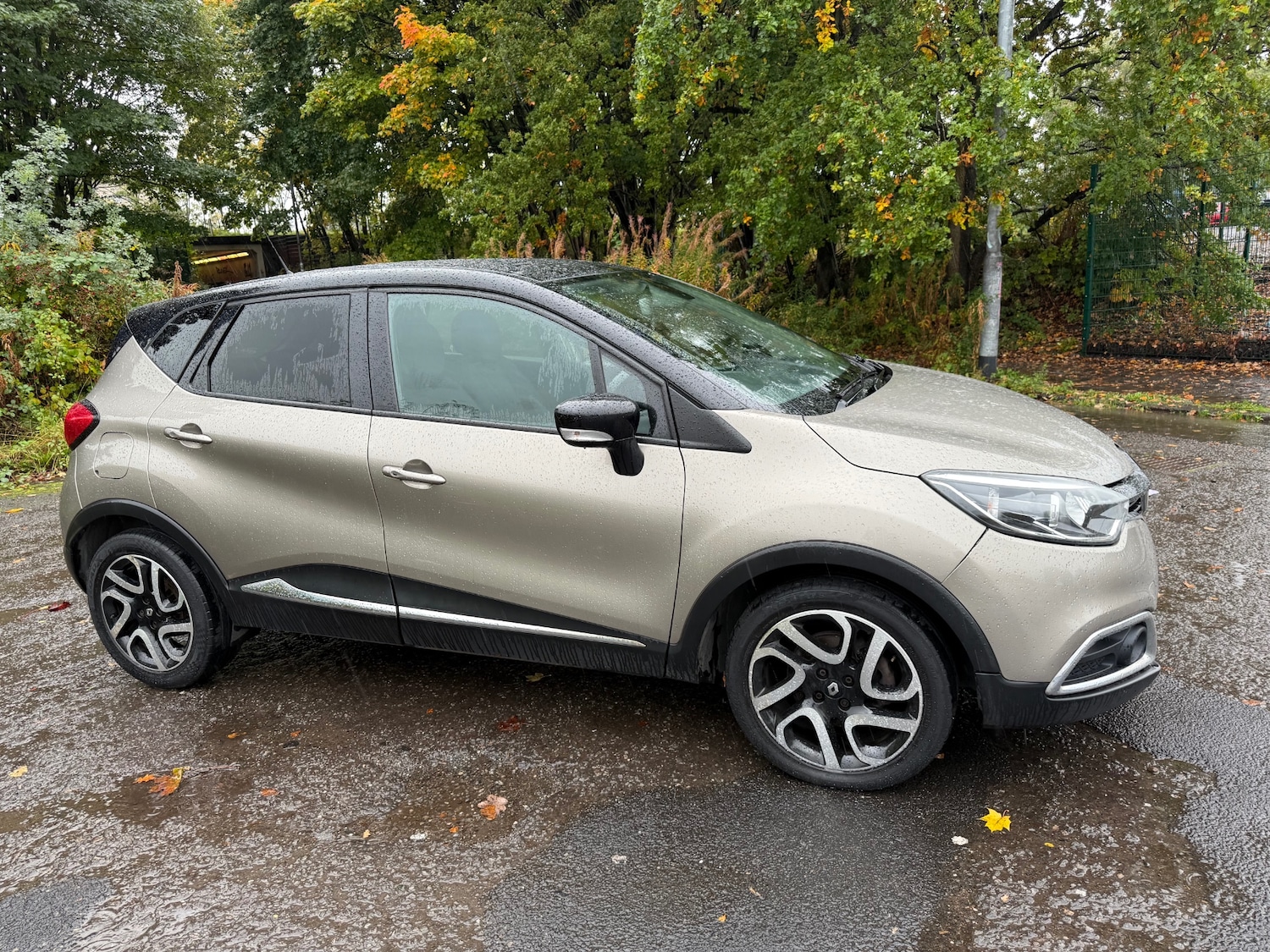 Used Renault Captur 2015 for sale - 76151065: Photo 4