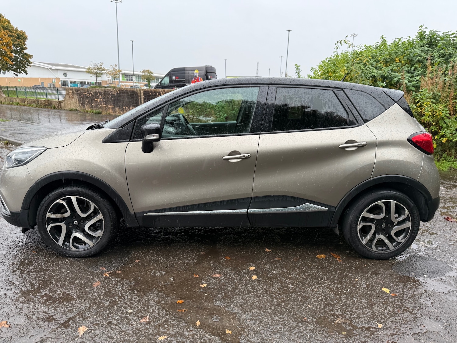 Used Renault Captur 2015 for sale - 76151065: Photo 8