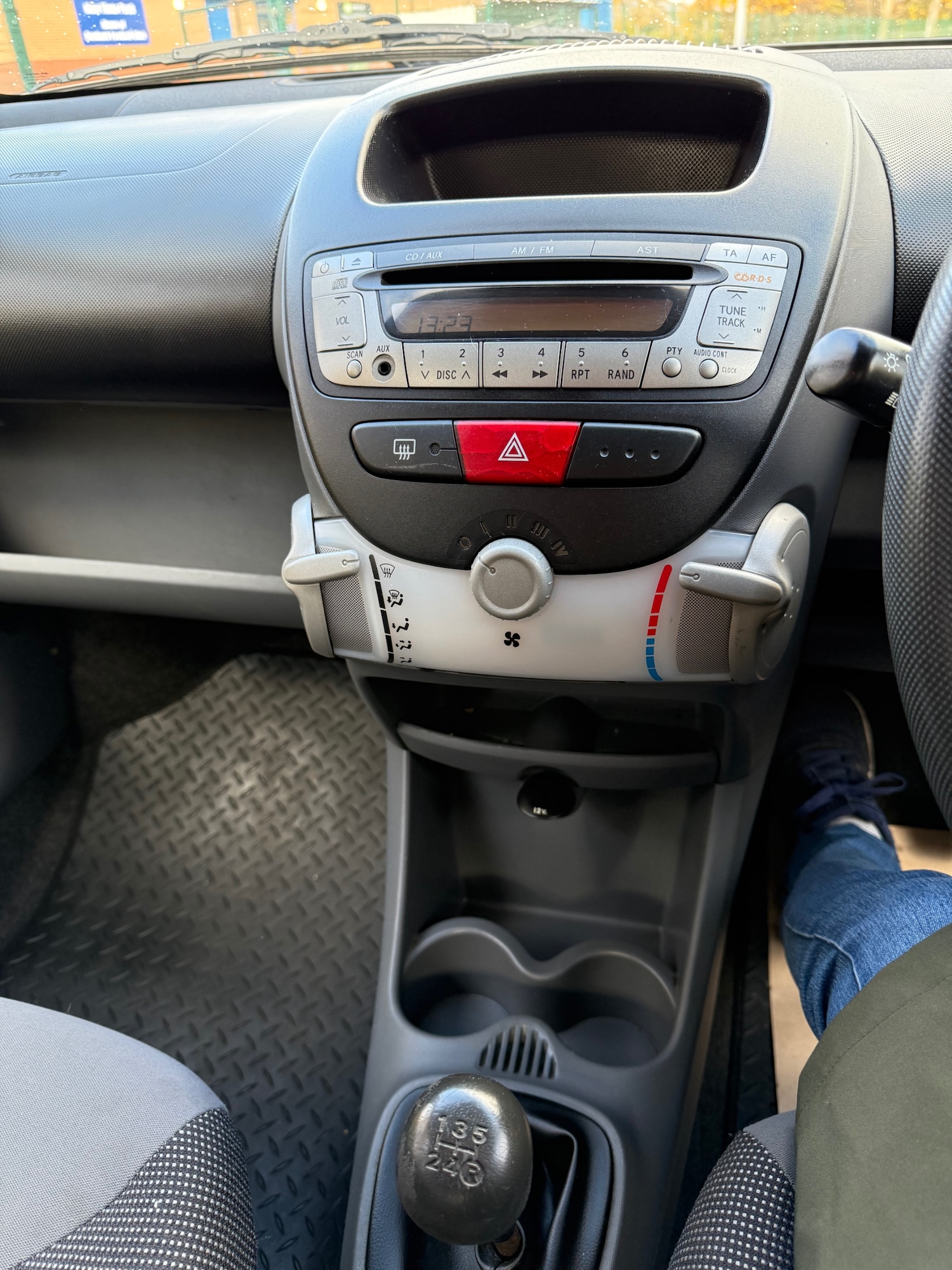 Used Peugeot 107 2008 for sale - 76483305: Photo 24