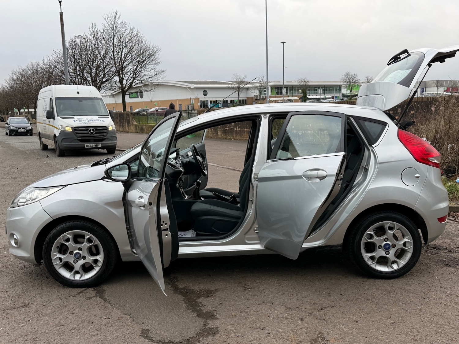 Used Ford Fiesta 2012 for sale - 77412584: Photo 20