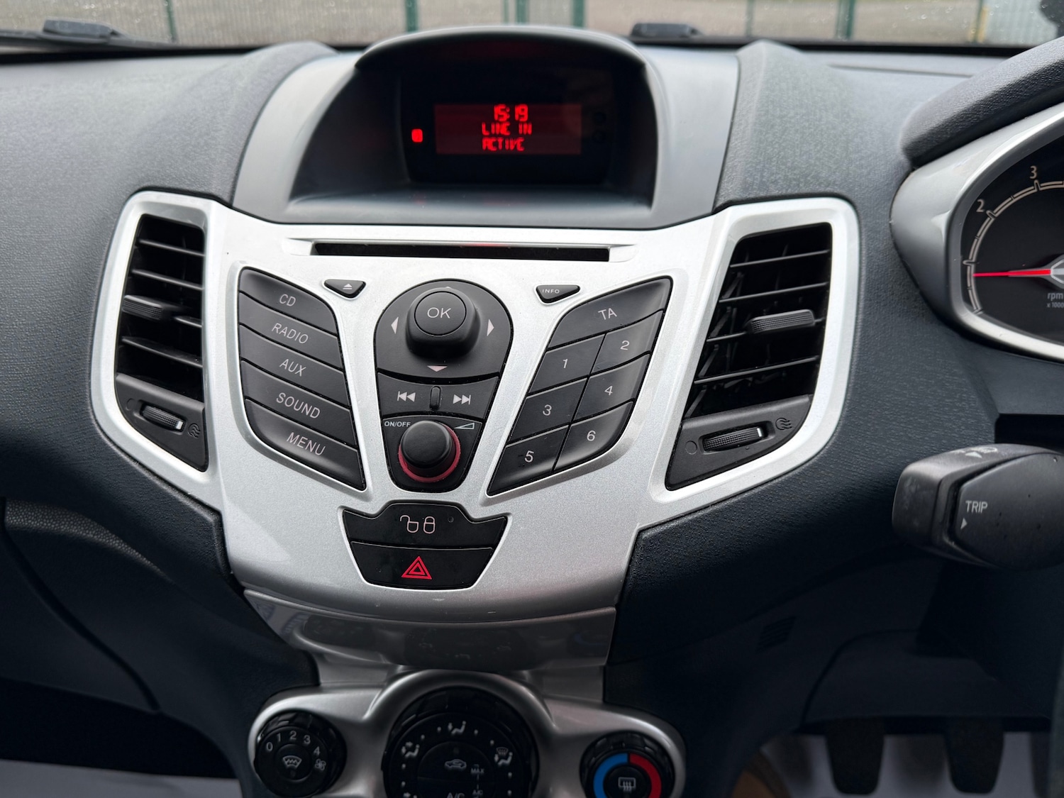 Used Ford Fiesta 2012 for sale - 77412584: Photo 23