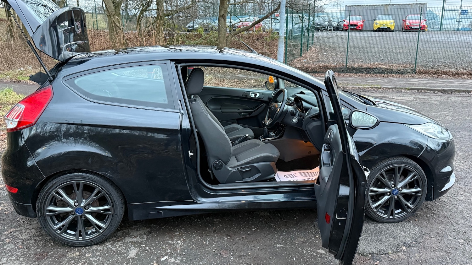 Used Ford Fiesta 2015 for sale - 77268171: Photo 16