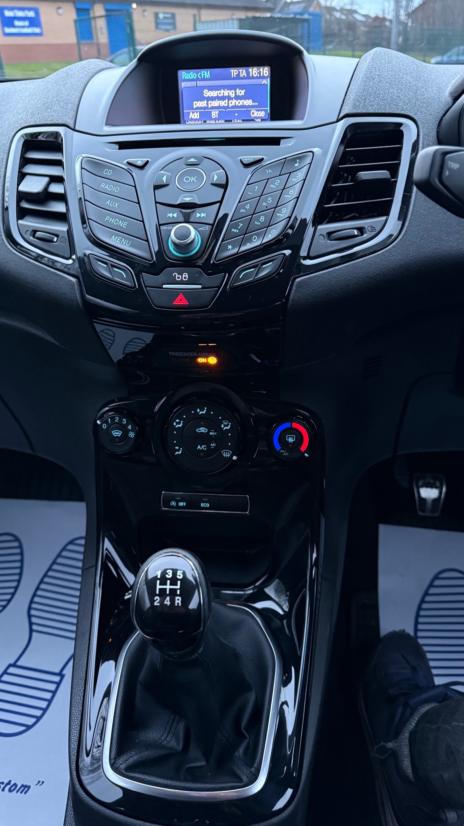 Used Ford Fiesta 2015 for sale - 77268171: Photo 24