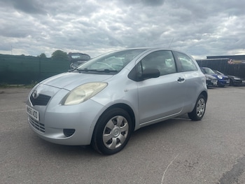 Used Toyota Yaris 2006 for sale - 79384217: Photo