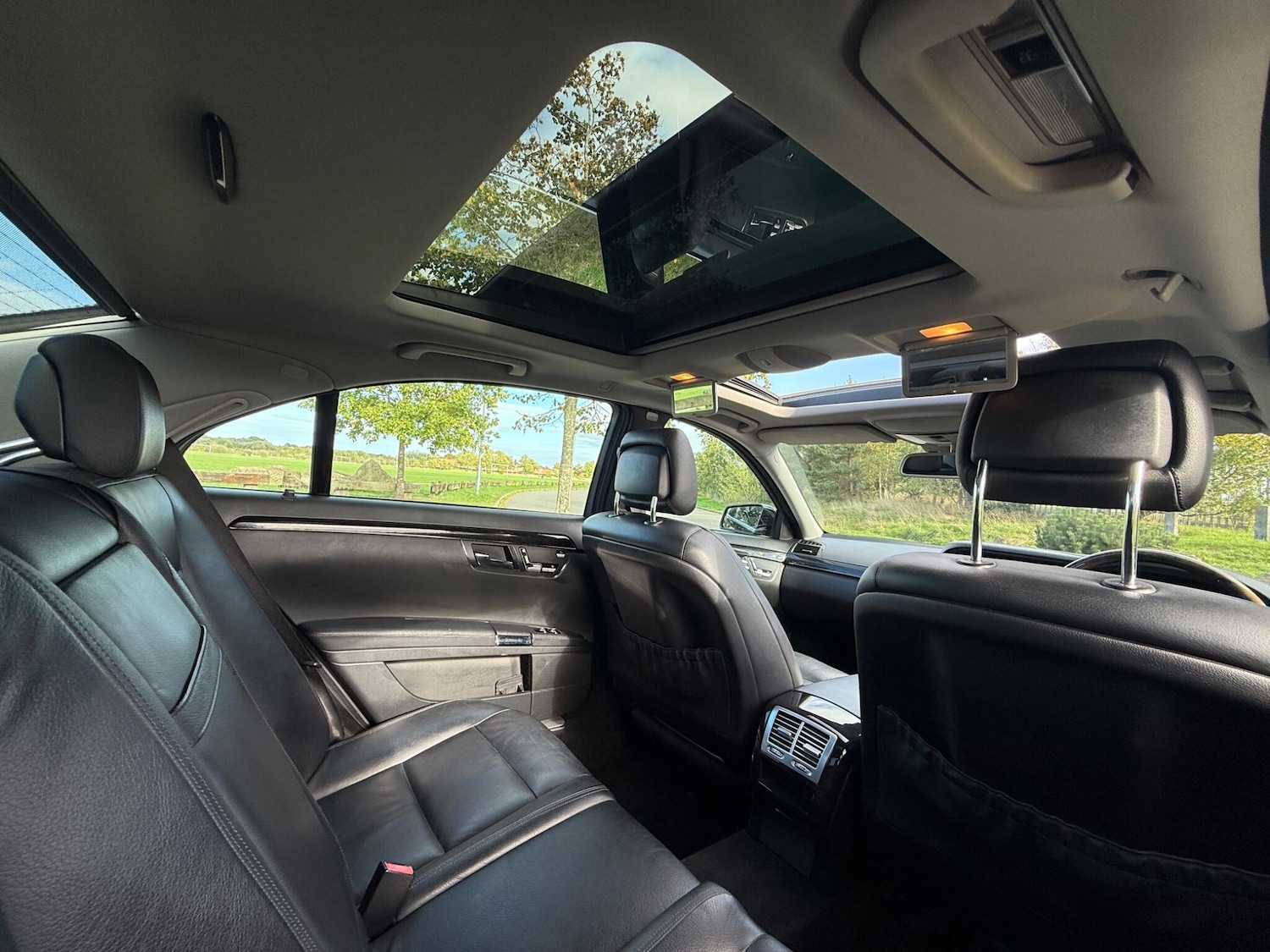 Used Mercedes-Benz S Class 2013 for sale - 76989305: Photo 31