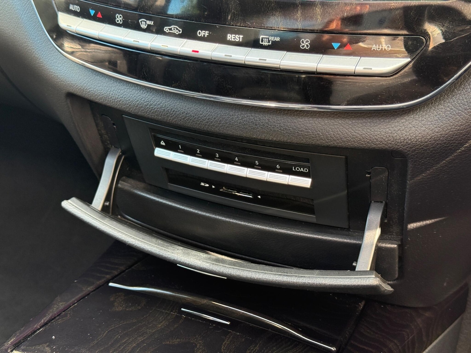 Used Mercedes-Benz S Class 2013 for sale - 76989305: Photo 43