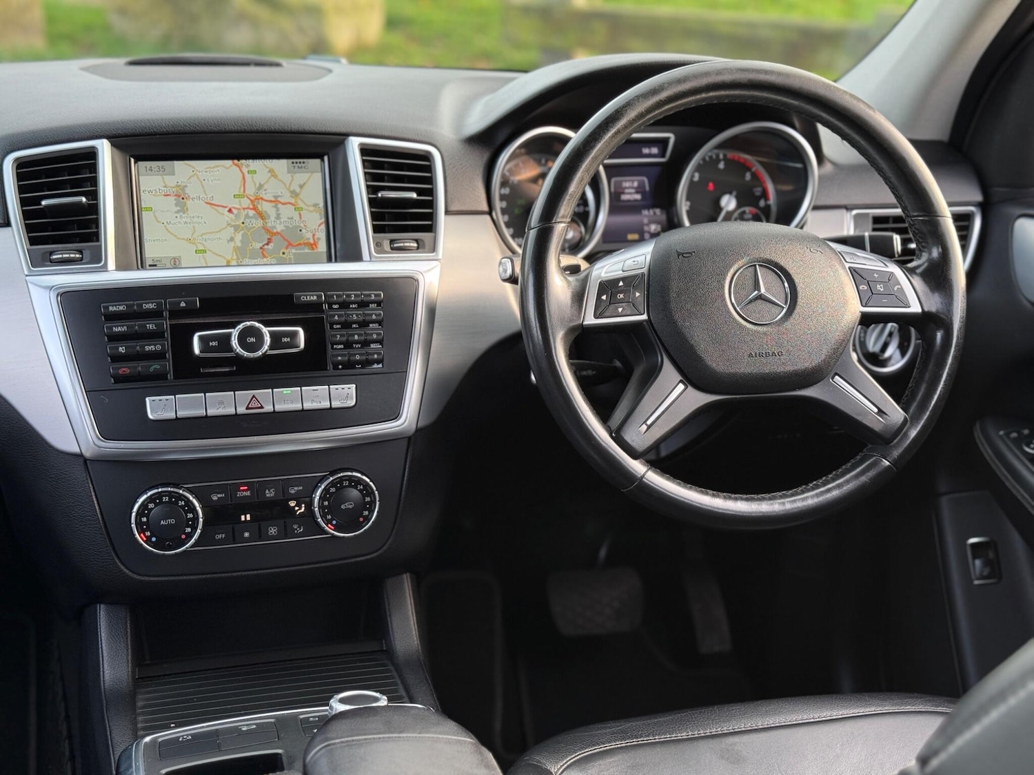 Used Mercedes-Benz M Class 2014 for sale - 76573331: Photo 3