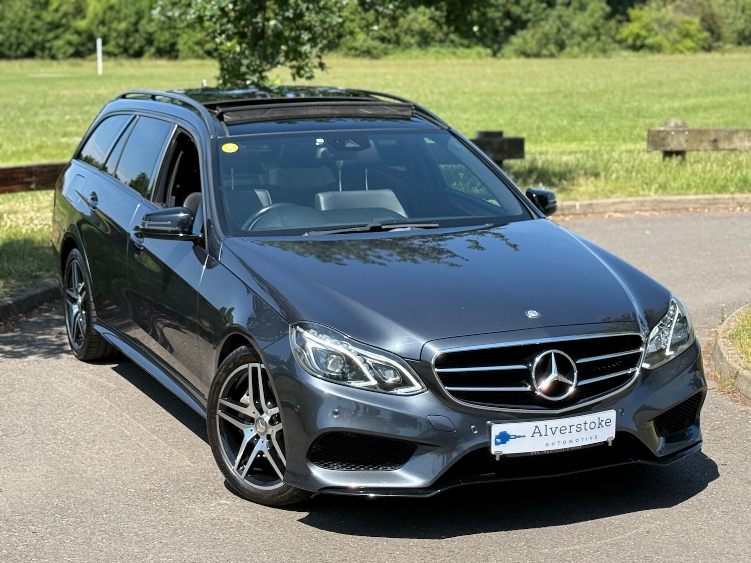 Used Mercedes-Benz E Class 2015 for sale - 76370843: Photo 14