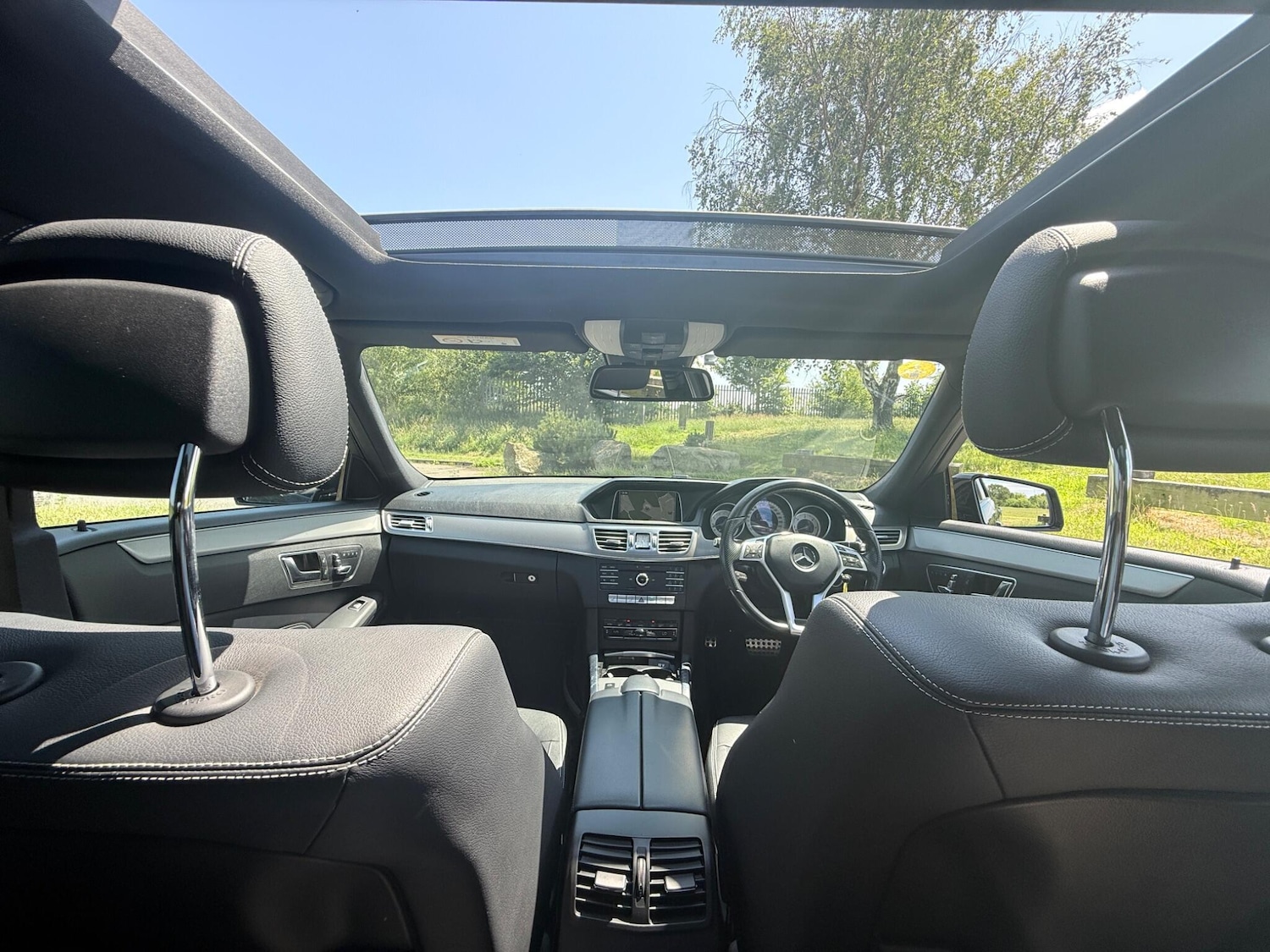 Used Mercedes-Benz E Class 2015 for sale - 76370843: Photo 17