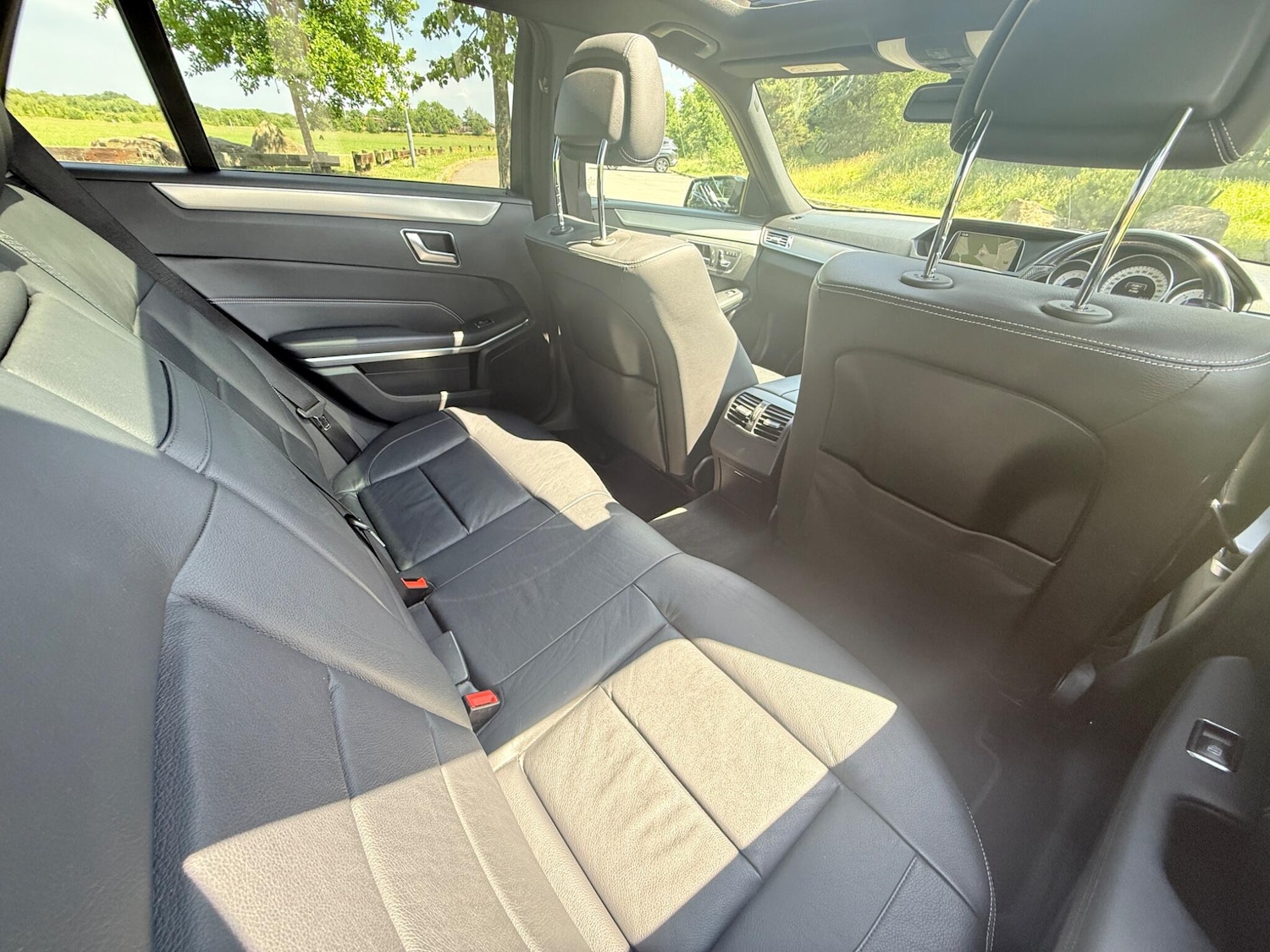 Used Mercedes-Benz E Class 2015 for sale - 76370843: Photo 20