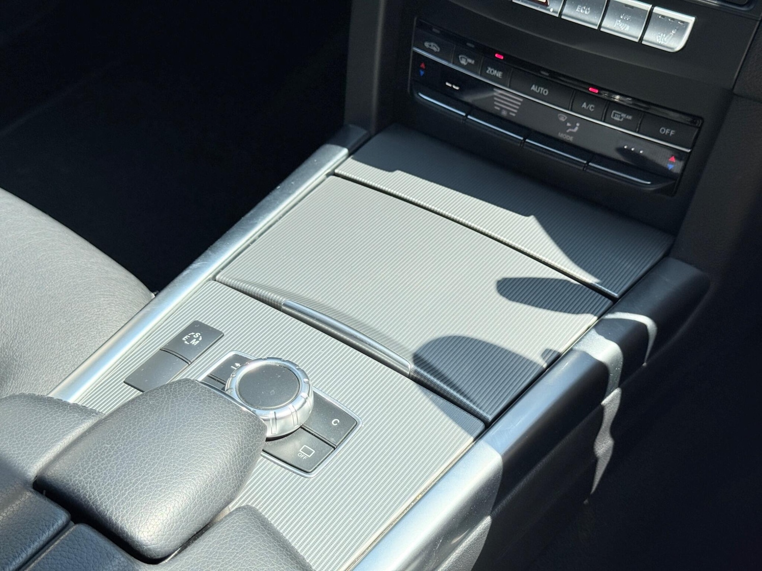 Used Mercedes-Benz E Class 2015 for sale - 76370843: Photo 26