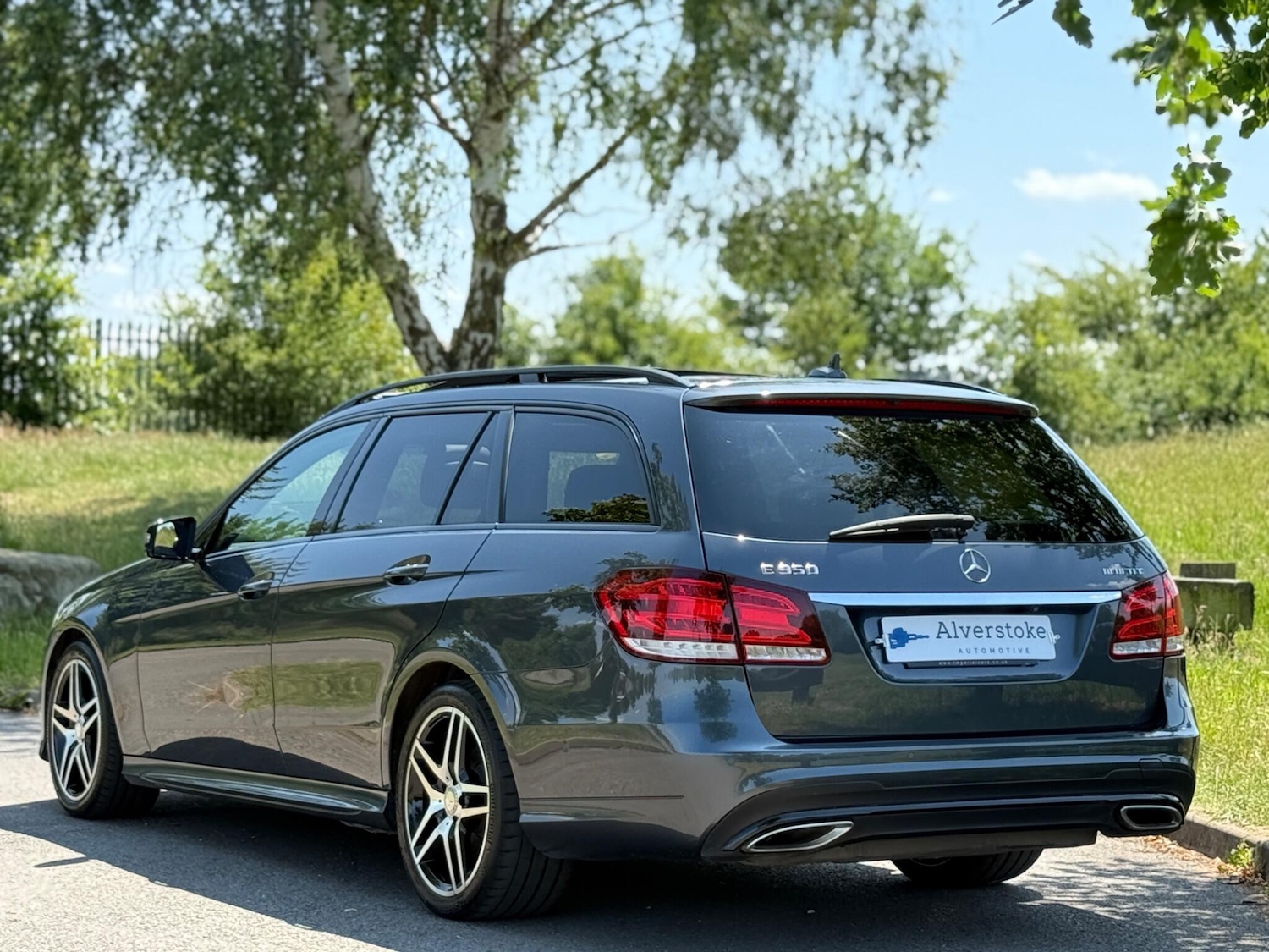 Used Mercedes-Benz E Class 2015 for sale - 76370843: Photo 4