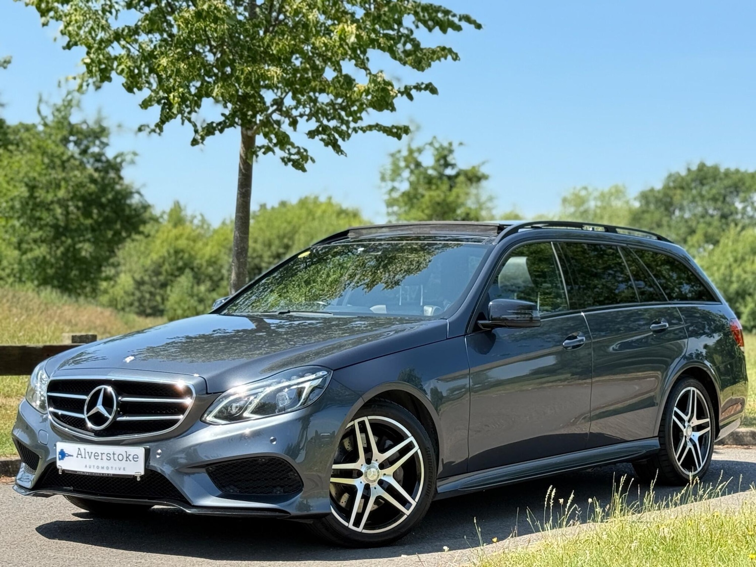 Used Mercedes-Benz E Class 2015 for sale - 76370843: Photo 6