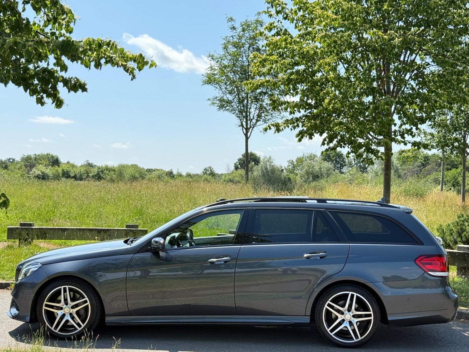 Used Mercedes-Benz E Class 2015 for sale - 76370843: Photo 7