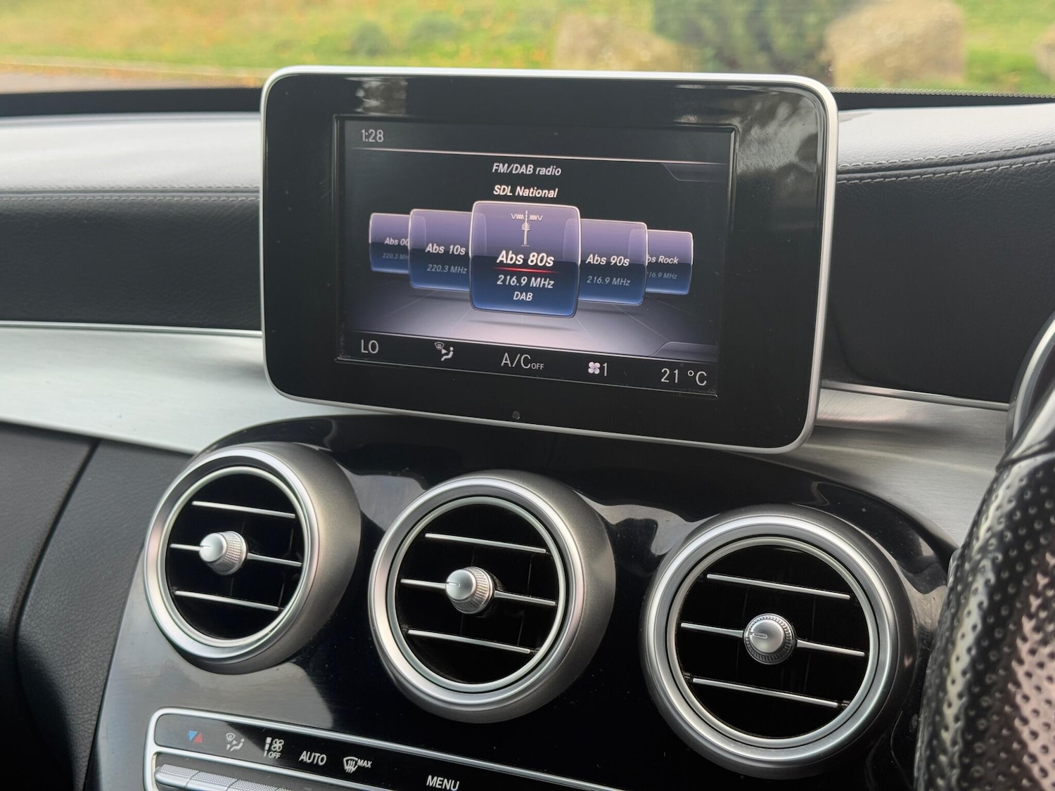 Used Mercedes-Benz C Class 2014 for sale - 76458149: Photo 41