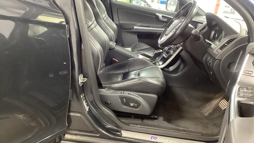 Used Volvo XC60 2014 for sale - 77359215: Photo 9