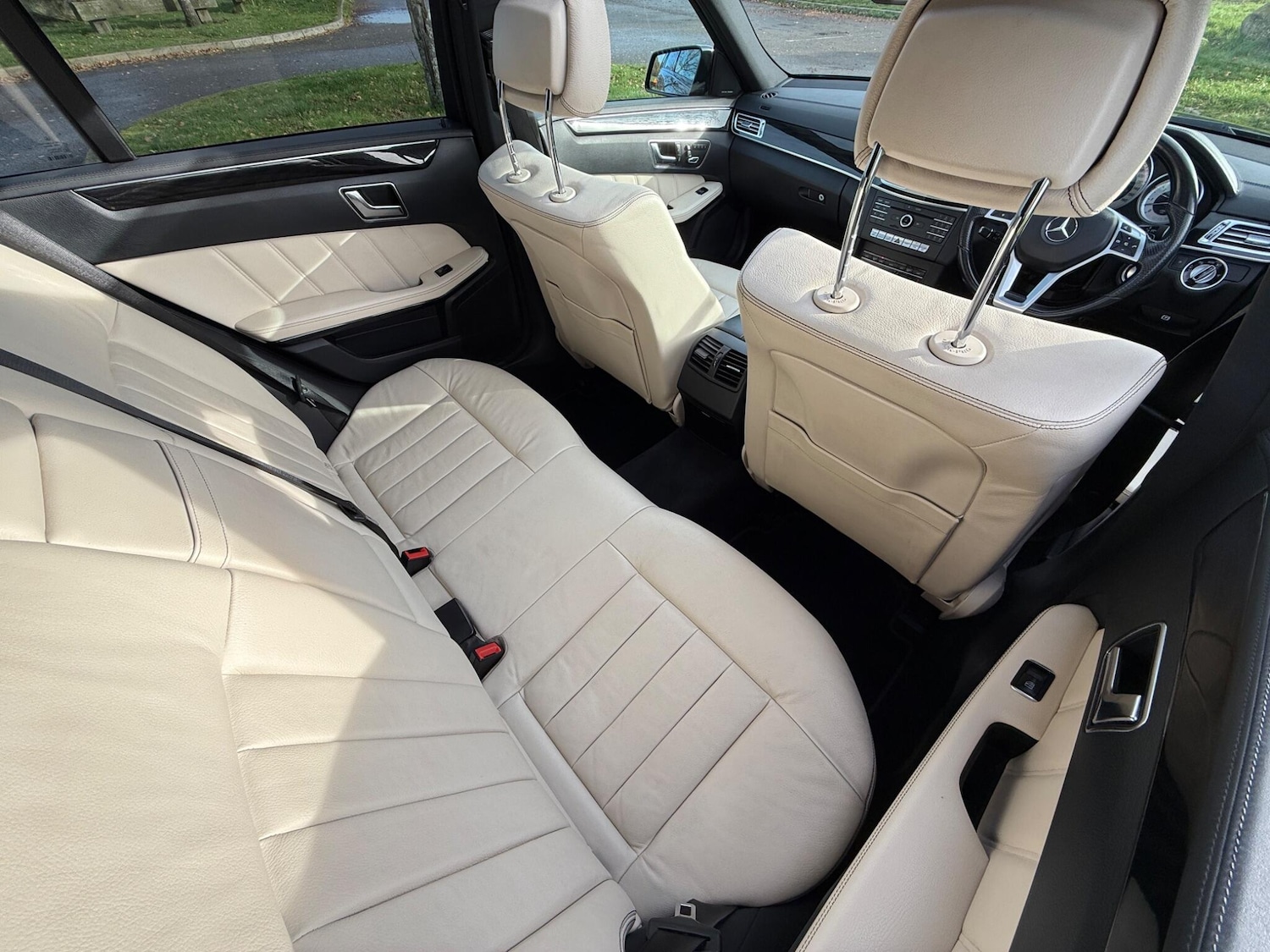 Used Mercedes-Benz E Class 2015 for sale - 76550134: Photo 31