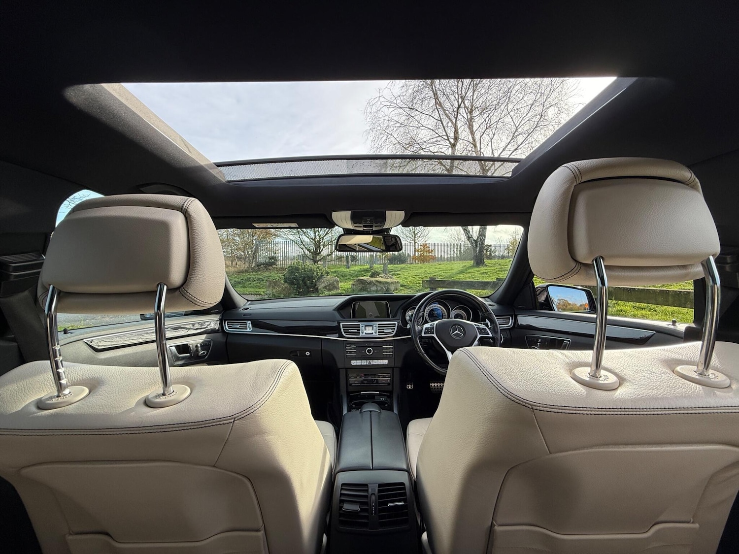 Used Mercedes-Benz E Class 2015 for sale - 76550134: Photo 34