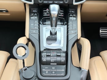 Used Porsche Cayenne 2016 for sale - 79589428: Photo