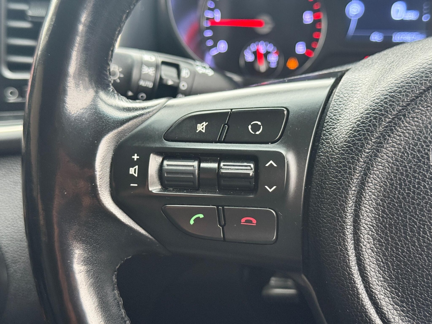 Used Kia Sorento 2015 for sale - 77143729: Photo 31