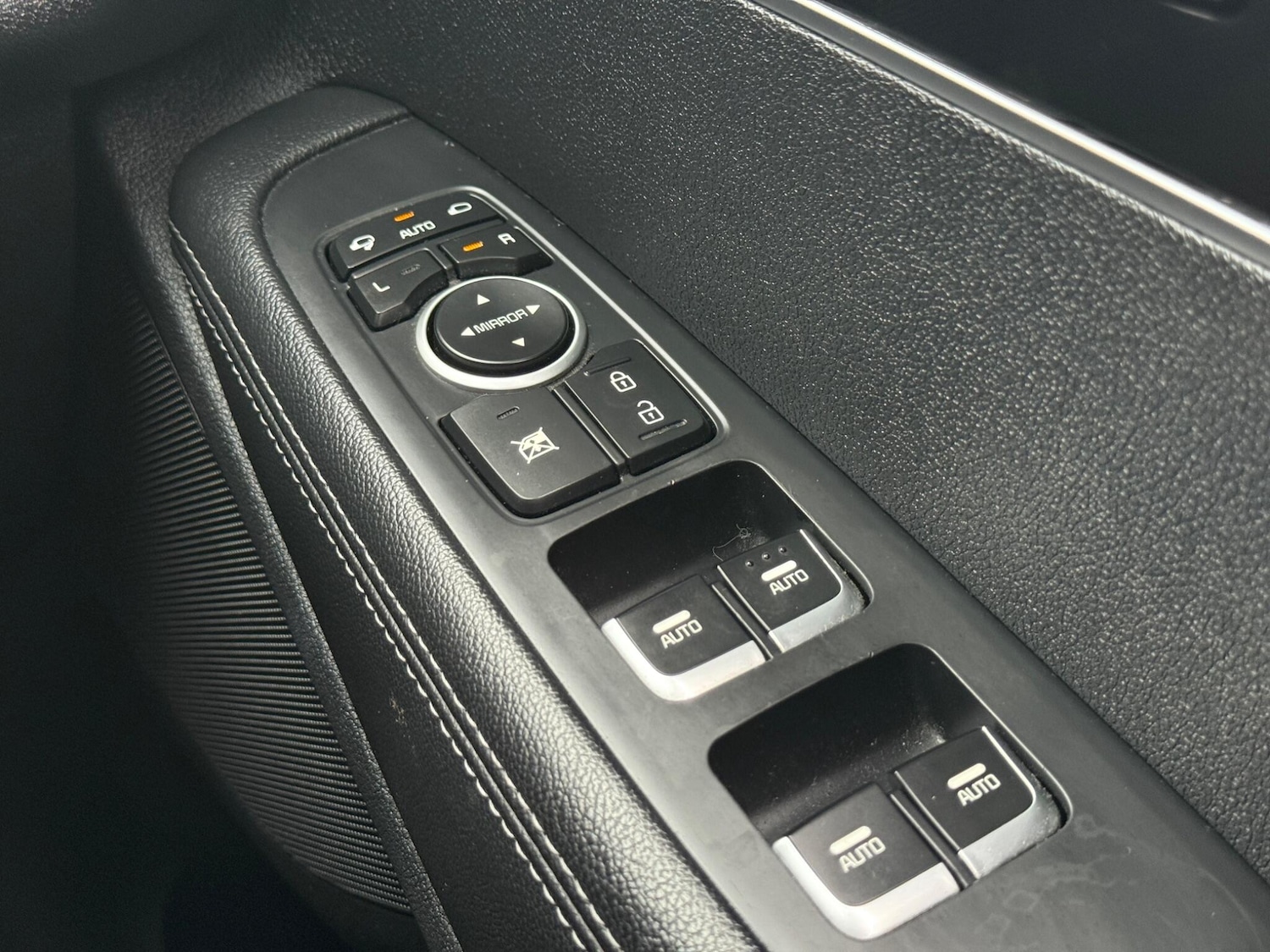 Used Kia Sorento 2015 for sale - 77143729: Photo 34