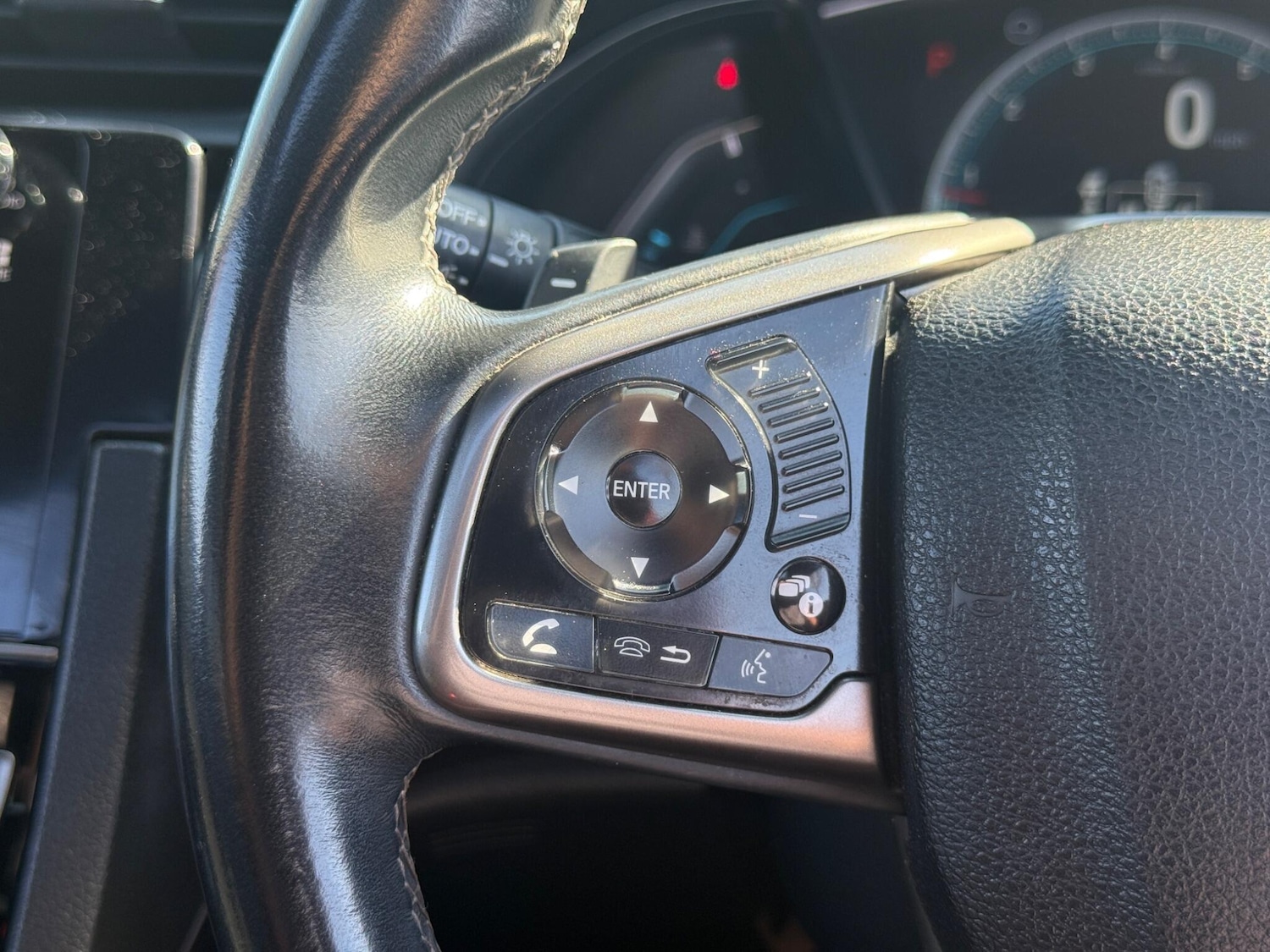 Used Honda Civic 2017 for sale - 77175932: Photo 33