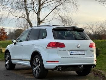 Used Volkswagen Touareg 2013 for sale - 76975703: Photo